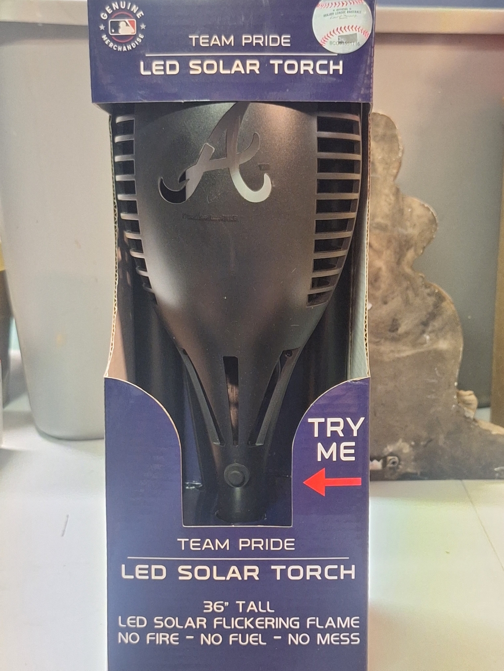 Atlanta Braves LED solar torch (not a phone accessory)